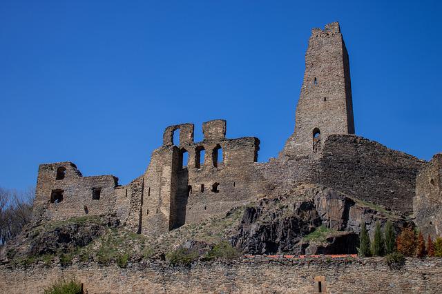 hrad Okoř